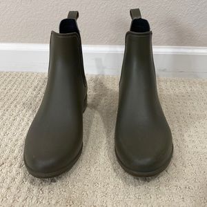 Women’s Chelsea Rain Boots - A New Day